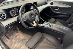 valkoinen Mercedes-Benz E 2017 kuva 3.