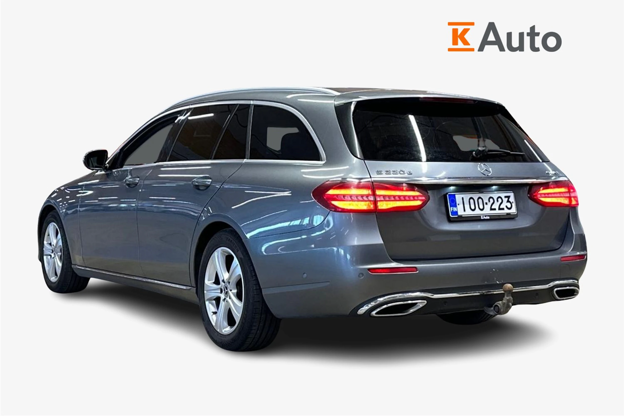 harmaa Mercedes-Benz E 2017 kuva 2.