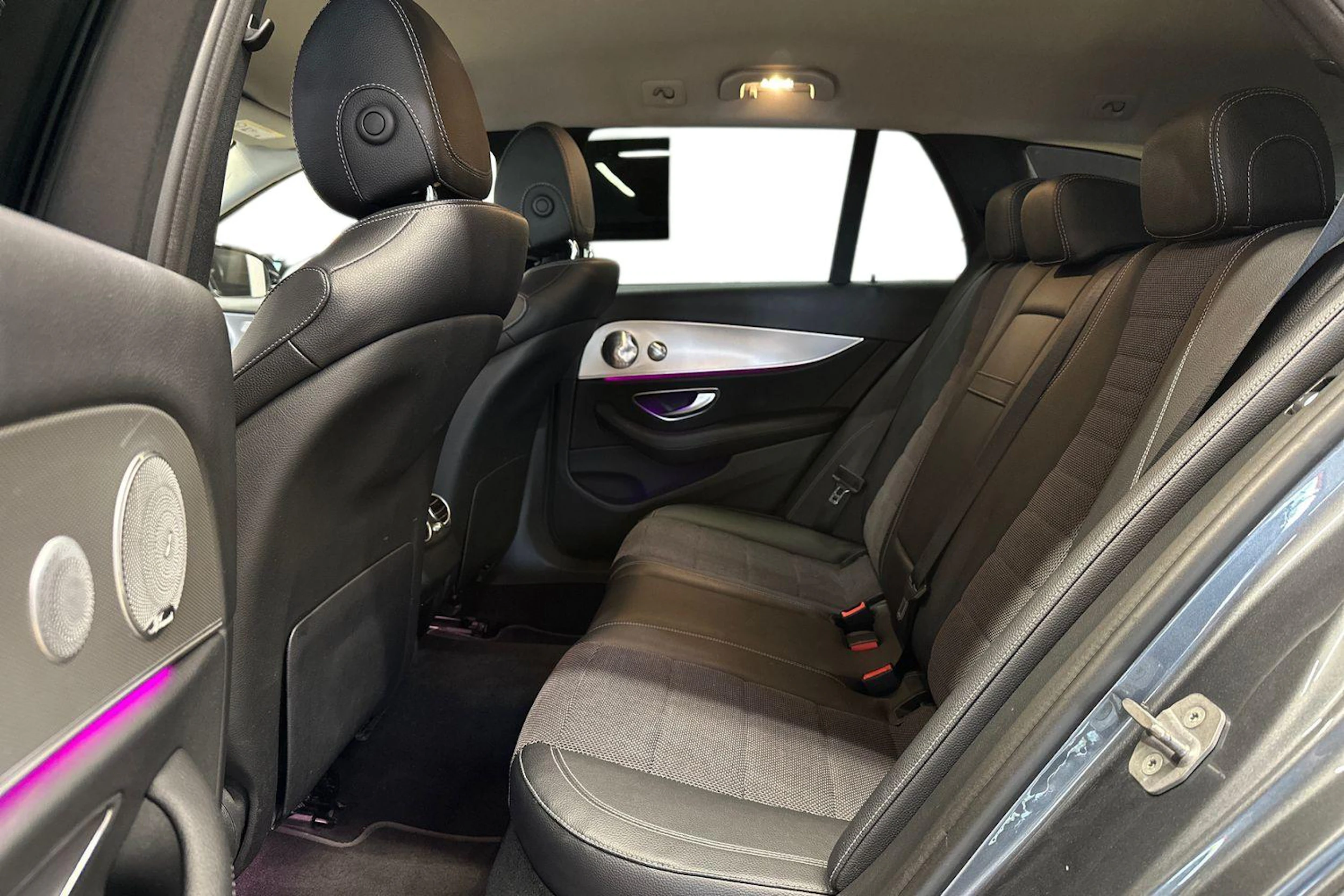 harmaa Mercedes-Benz E 2017 kuva 8.