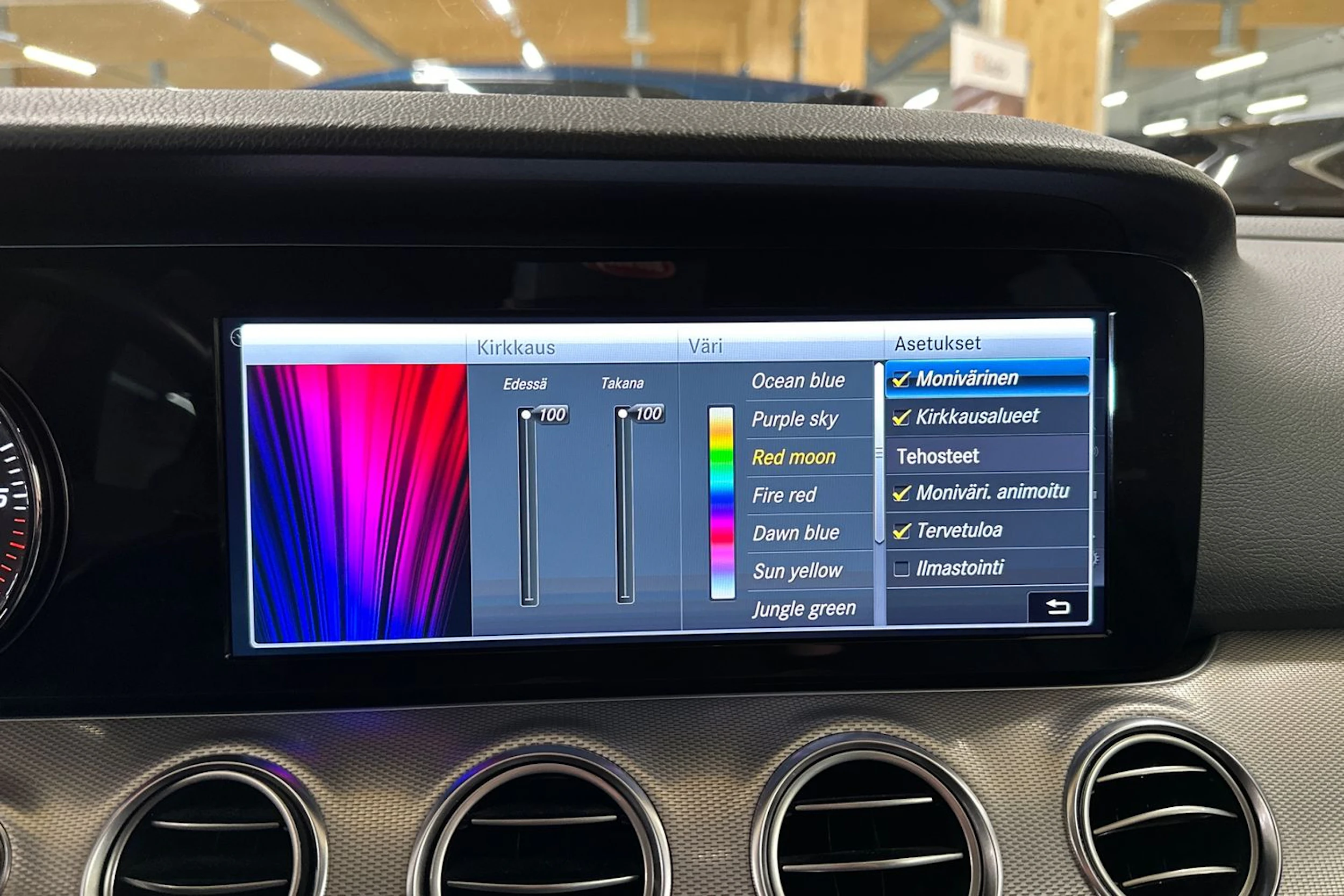 harmaa Mercedes-Benz E 2017 kuva 16.