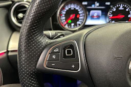 harmaa Mercedes-Benz E 2017 kuva 23.