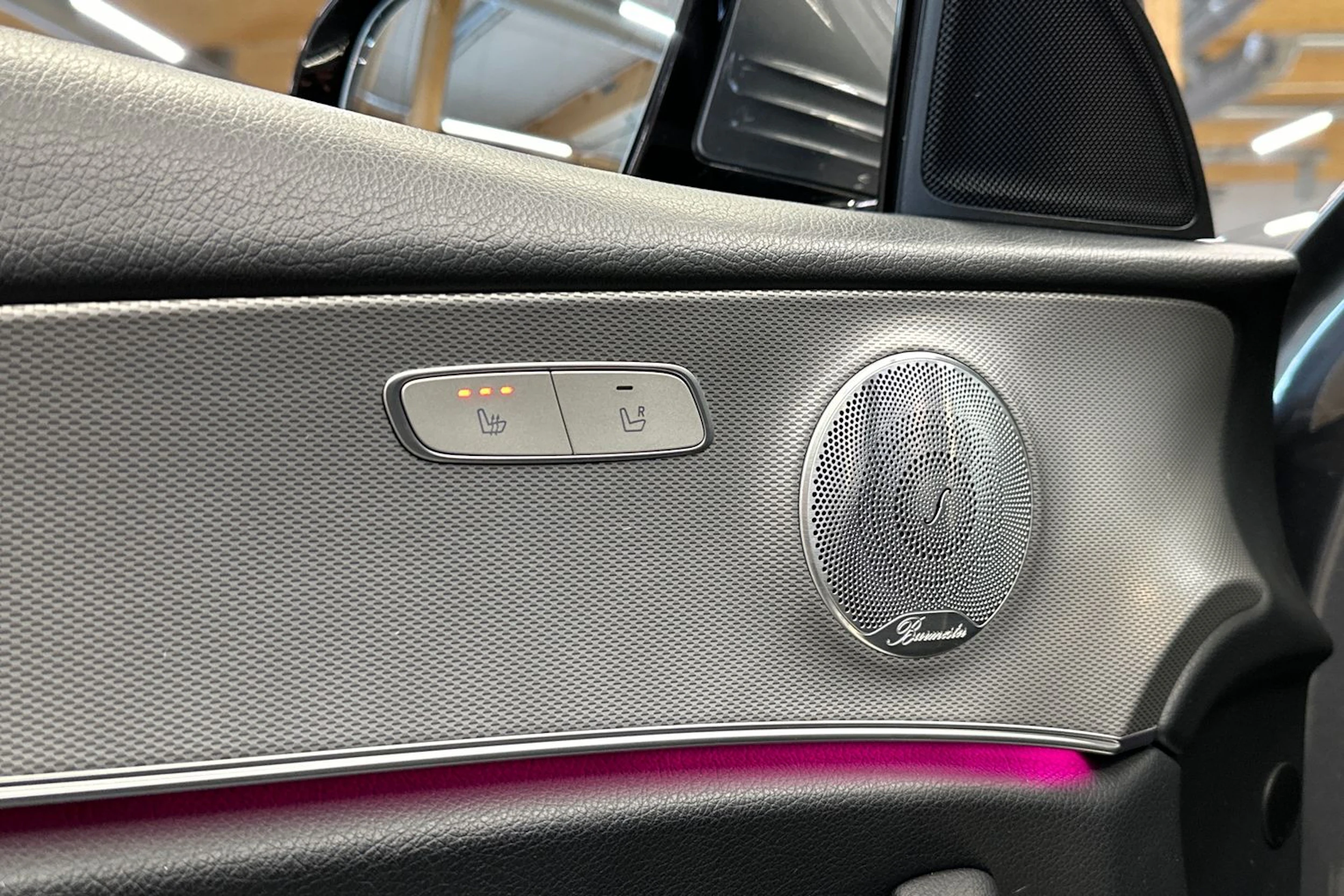 harmaa Mercedes-Benz E 2017 kuva 26.