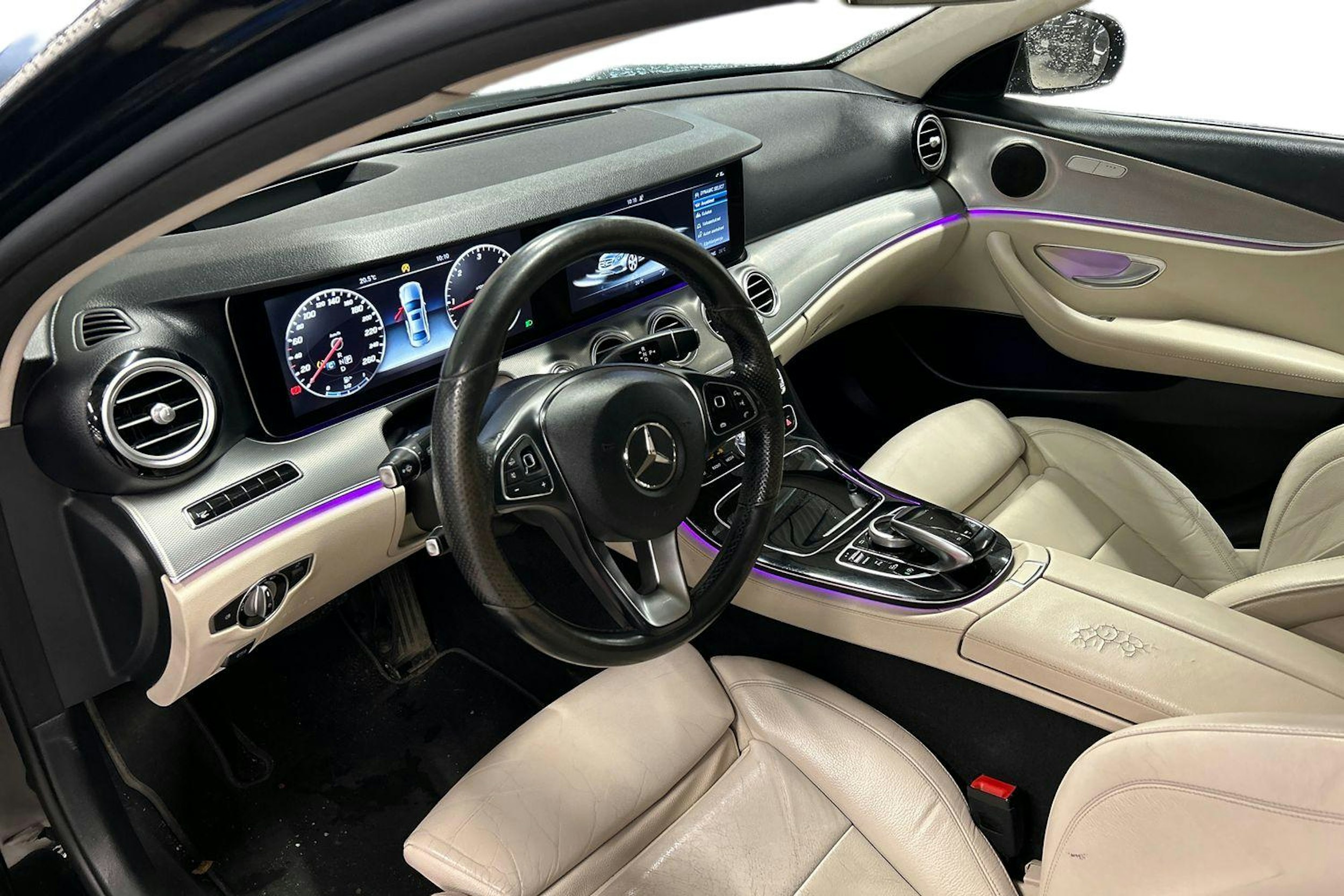 musta Mercedes-Benz E 2017 kuva 4.