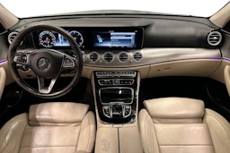 musta Mercedes-Benz E 2017 kuva 8.