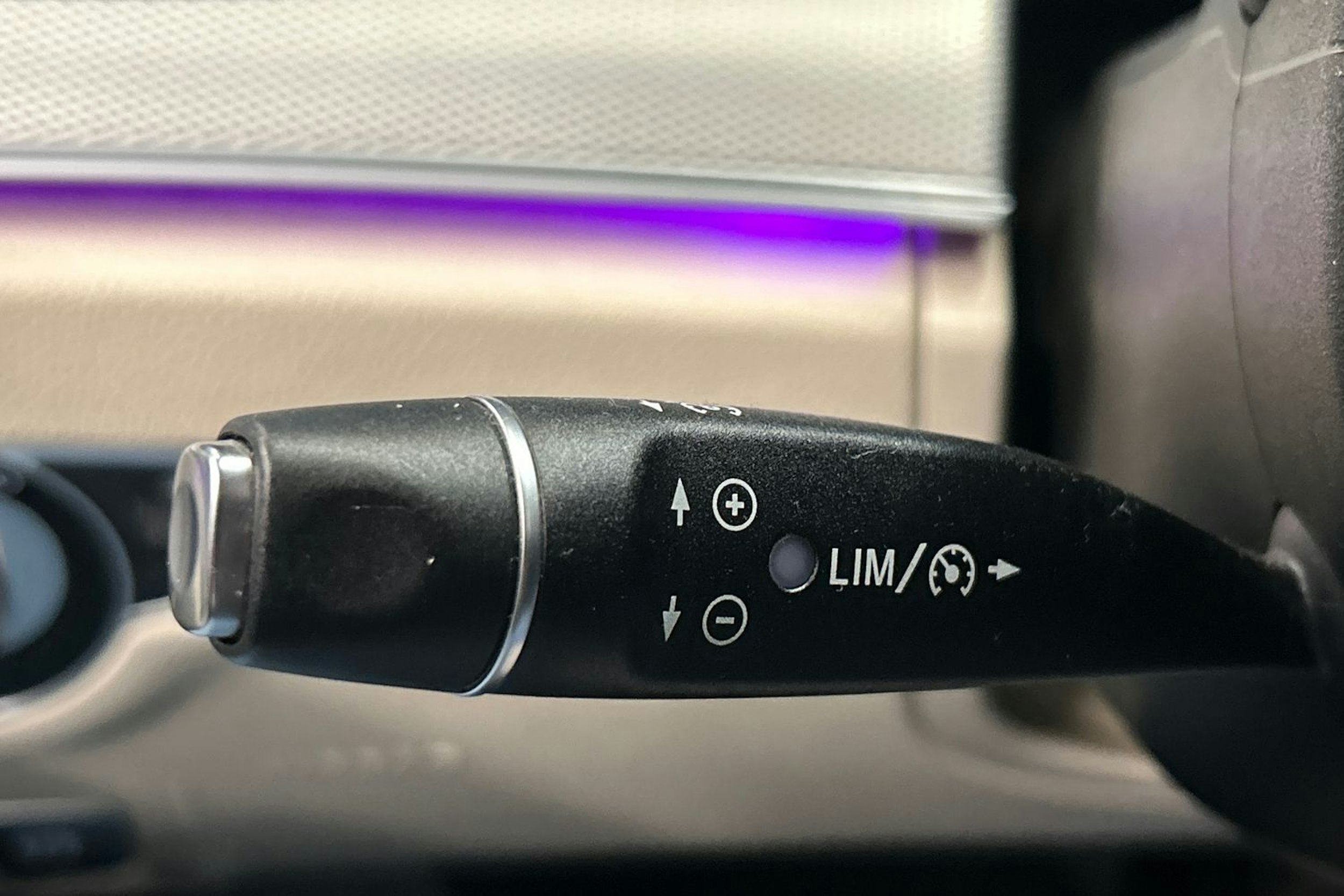 musta Mercedes-Benz E 2017 kuva 20.