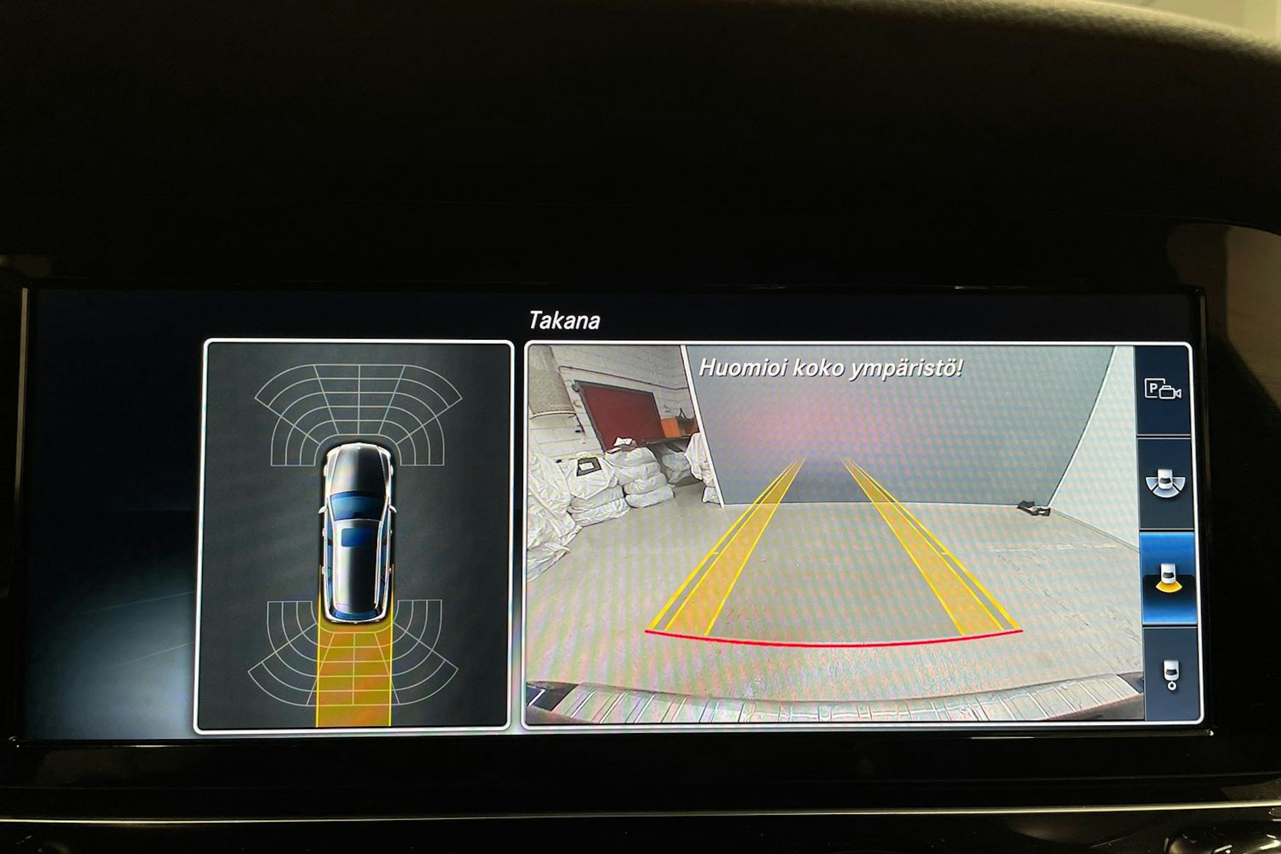 musta Mercedes-Benz E 2017 kuva 19.
