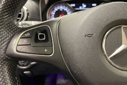 musta Mercedes-Benz E 2017 kuva 26.