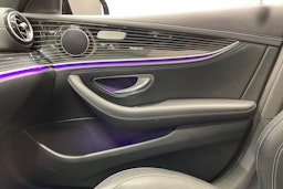 musta Mercedes-Benz E 2017 kuva 28.
