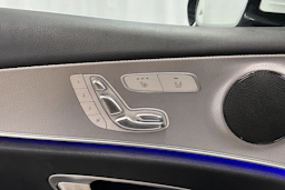 valkoinen Mercedes-Benz E 2017 kuva 4.