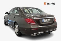ruskea (beige) Mercedes-Benz E 2017 kuva 2.
