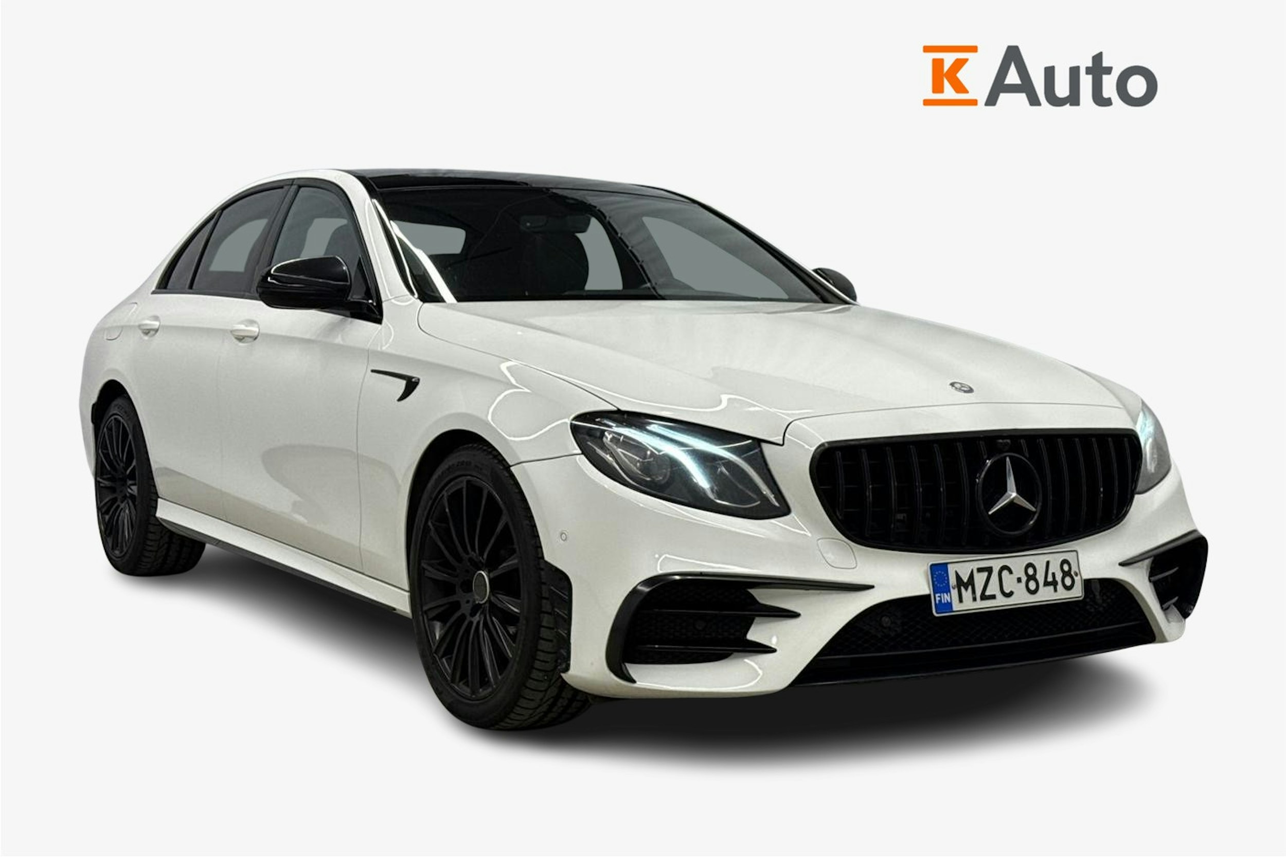 valkoinen Mercedes-Benz E 2017 kuva 1.