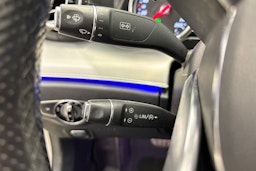 valkoinen Mercedes-Benz E 2017 kuva 22.