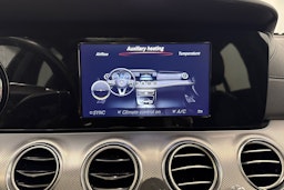valkoinen Mercedes-Benz E 2017 kuva 27.
