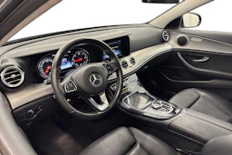 musta Mercedes-Benz E 2017 kuva 6.