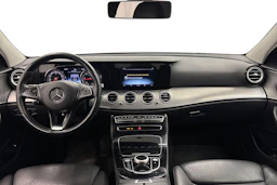 musta Mercedes-Benz E 2017 kuva 7.