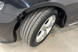 musta Mercedes-Benz E 2017 kuva 12.