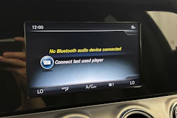 musta Mercedes-Benz E 2017 kuva 28.