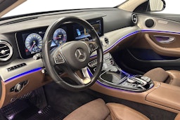 musta Mercedes-Benz E 2017 kuva 7.