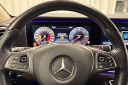 musta Mercedes-Benz E 2017 kuva 15.