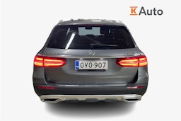 harmaa Mercedes-Benz E 2017 kuva 3.