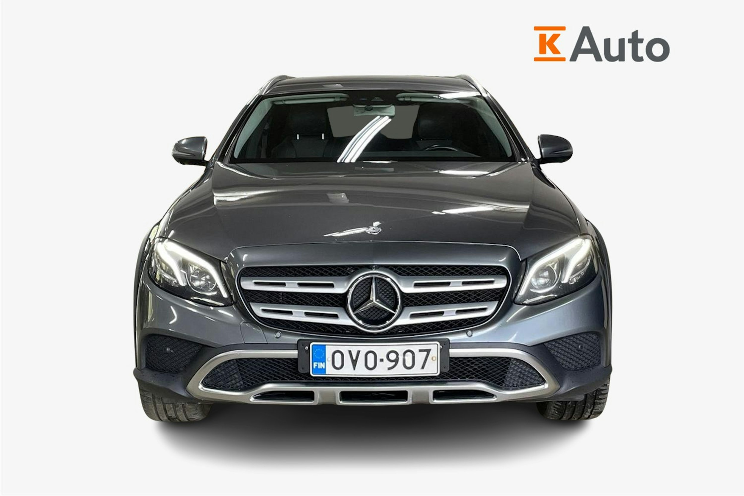 harmaa Mercedes-Benz E 2017 kuva 5.