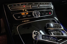 harmaa Mercedes-Benz E 2017 kuva 14.