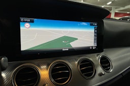 harmaa Mercedes-Benz E 2017 kuva 17.