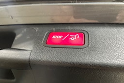 harmaa Mercedes-Benz E 2017 kuva 19.