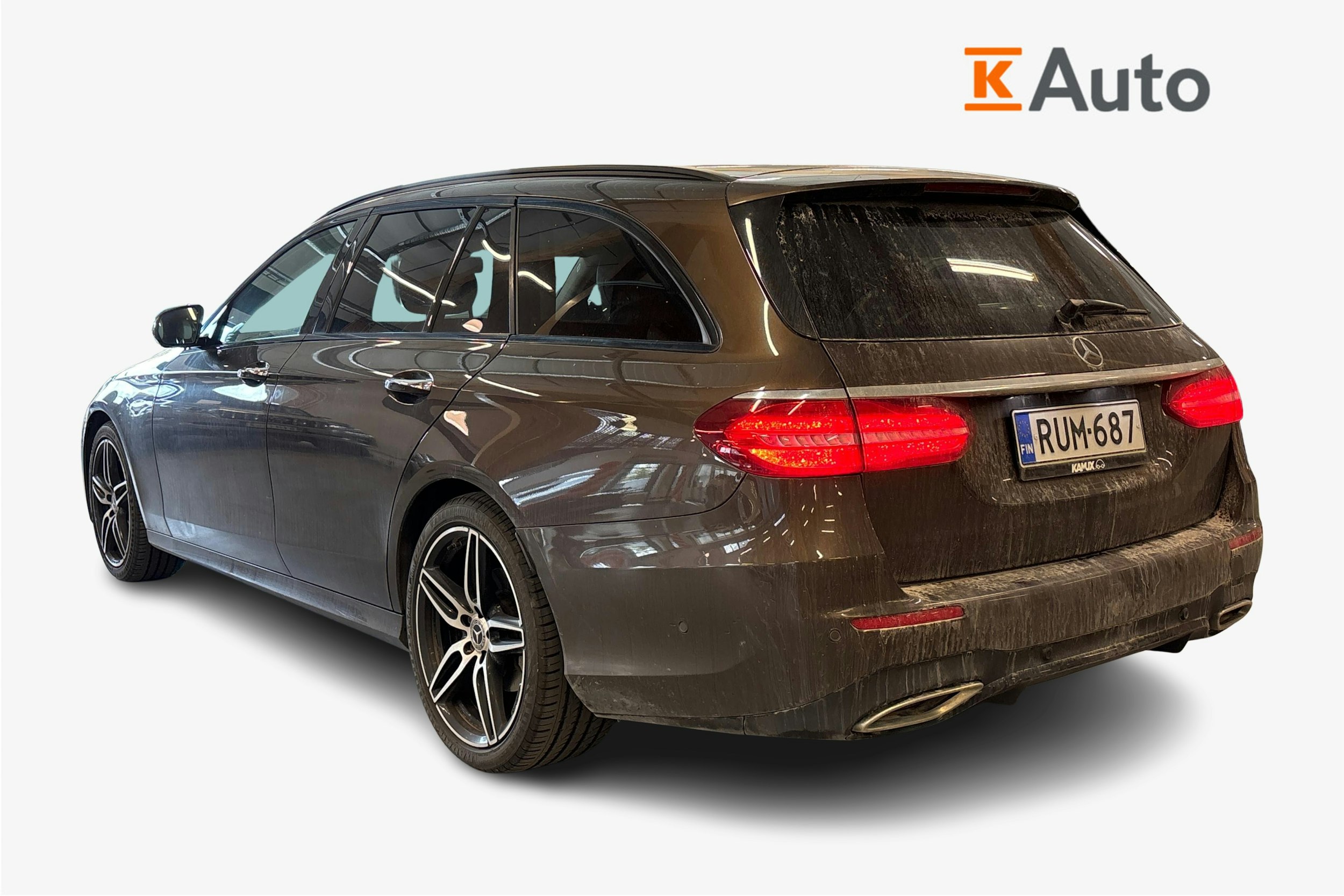 ruskea (beige) Mercedes-Benz E 2017 kuva 2.