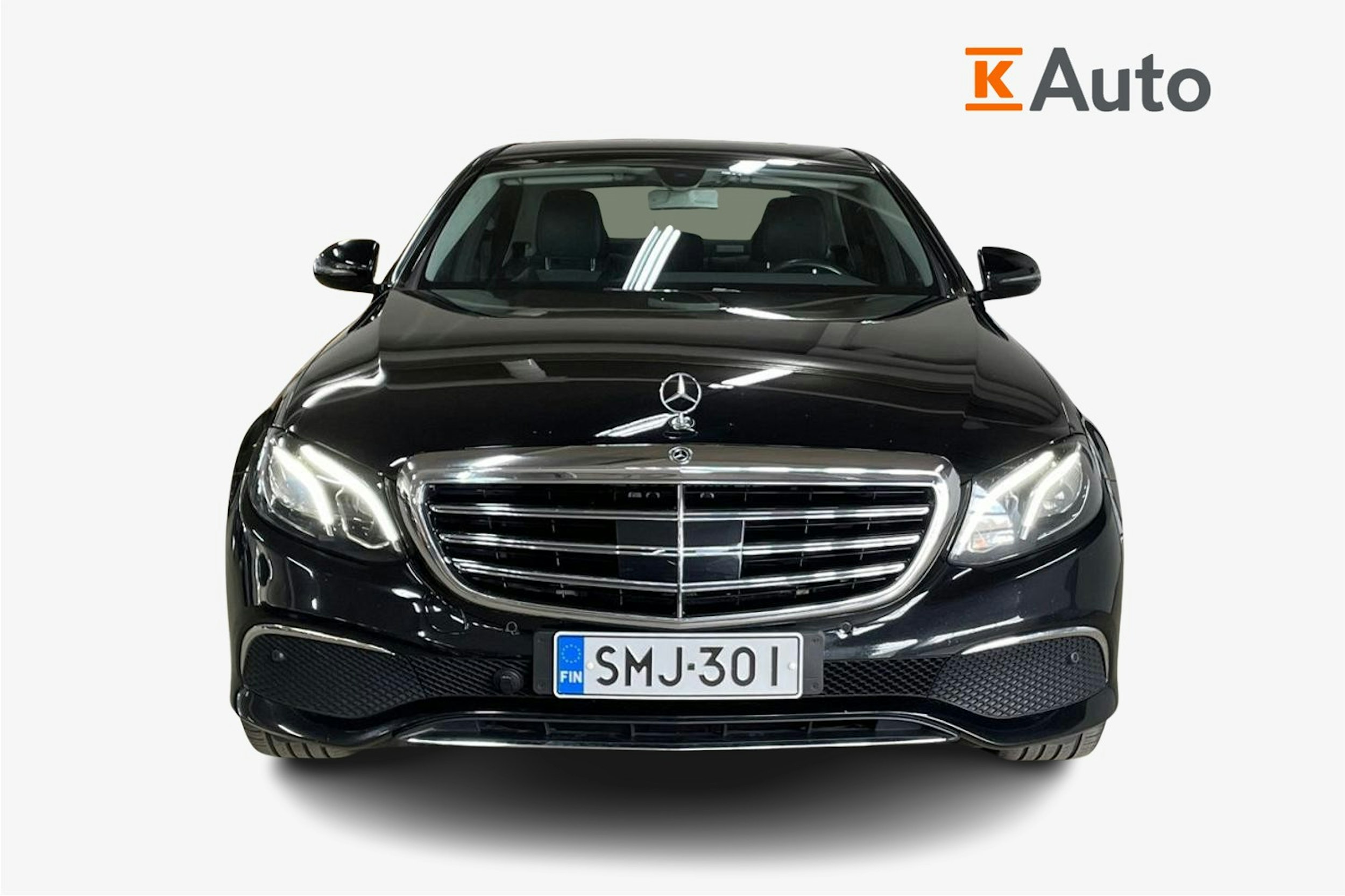 Musta Mercedes-Benz E 2017 kuva 5.