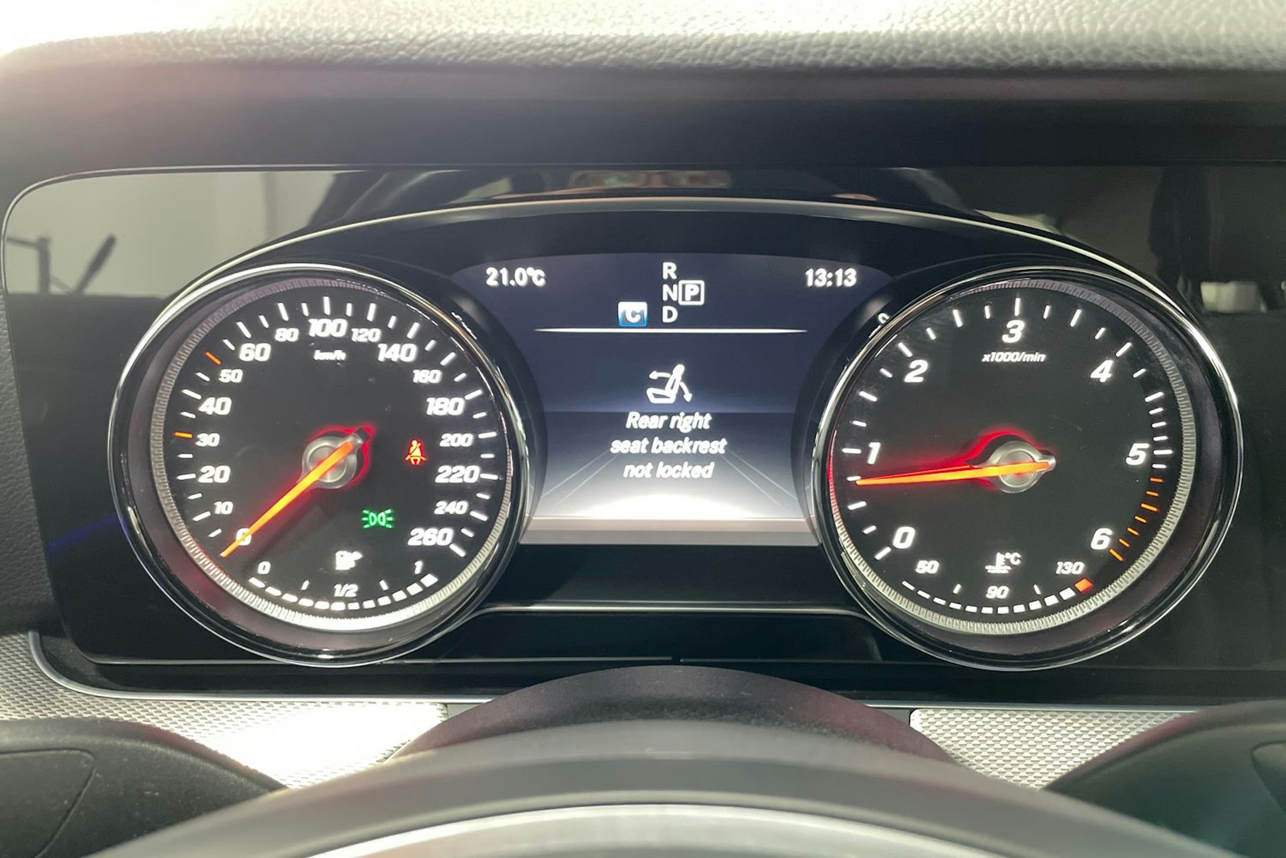 Musta Mercedes-Benz E 2017 kuva 17.