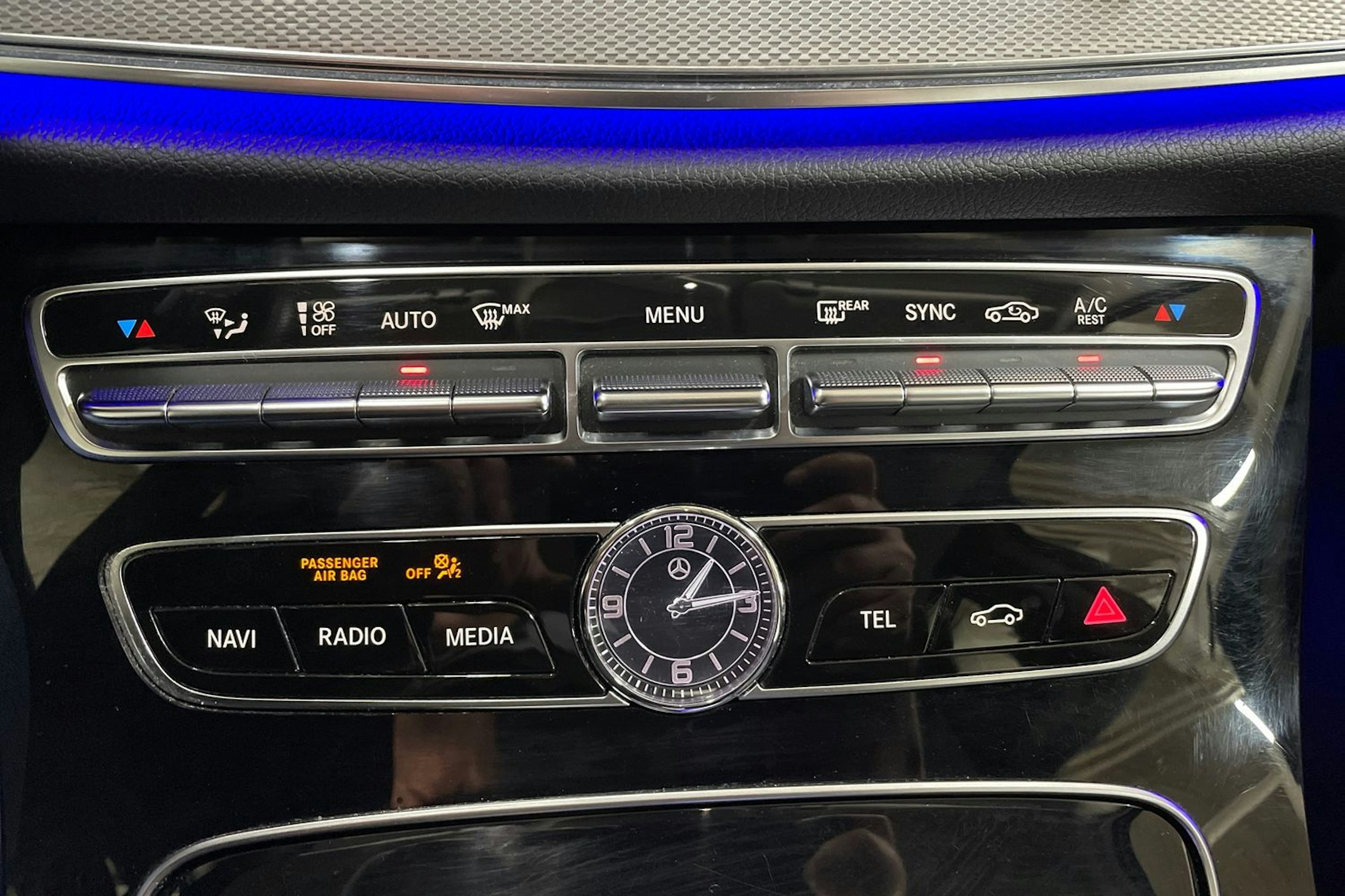 Musta Mercedes-Benz E 2017 kuva 21.