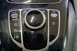 Musta Mercedes-Benz E 2017 kuva 25.