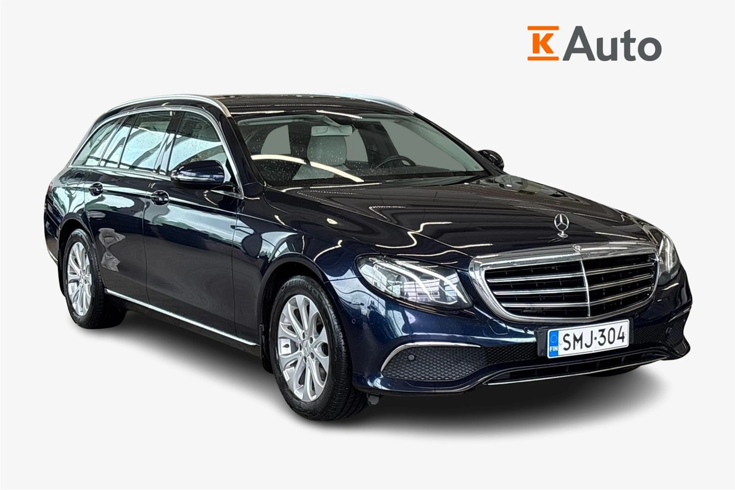 sininen Mercedes-Benz E 2017 kuva 1.