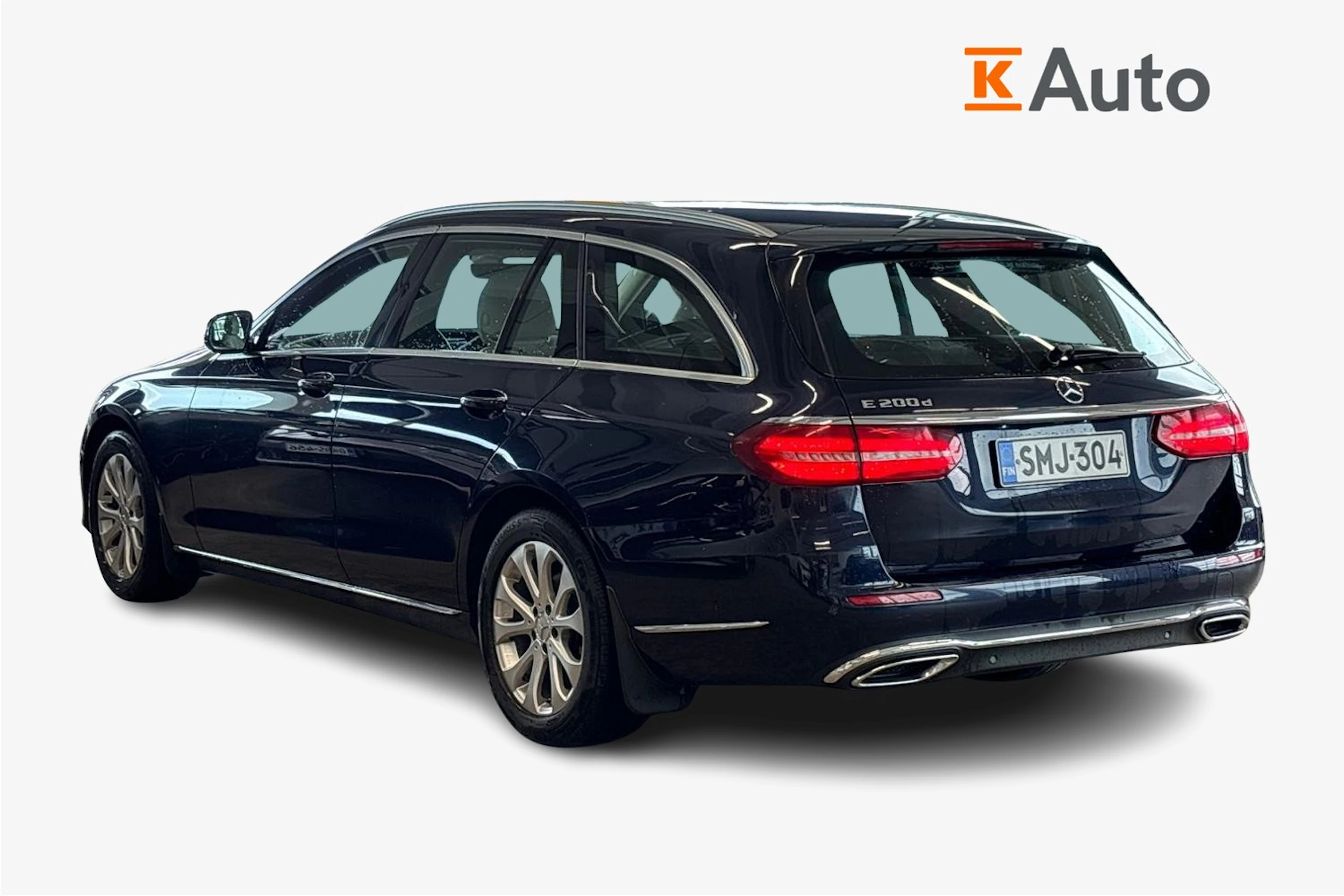 sininen Mercedes-Benz E 2017 kuva 2.