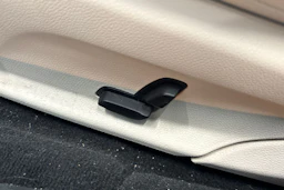 sininen Mercedes-Benz E 2017 kuva 9.