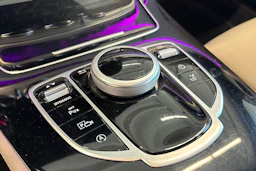sininen Mercedes-Benz E 2017 kuva 16.