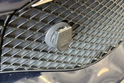 sininen Mercedes-Benz E 2017 kuva 34.