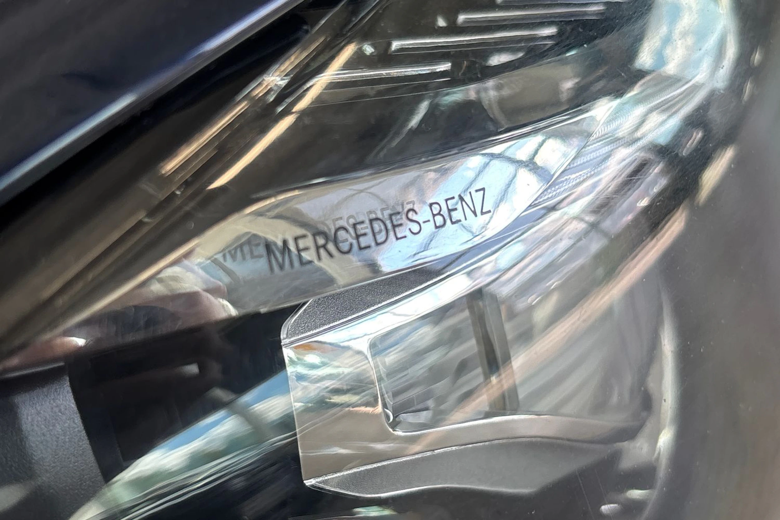 sininen Mercedes-Benz E 2017 kuva 38.