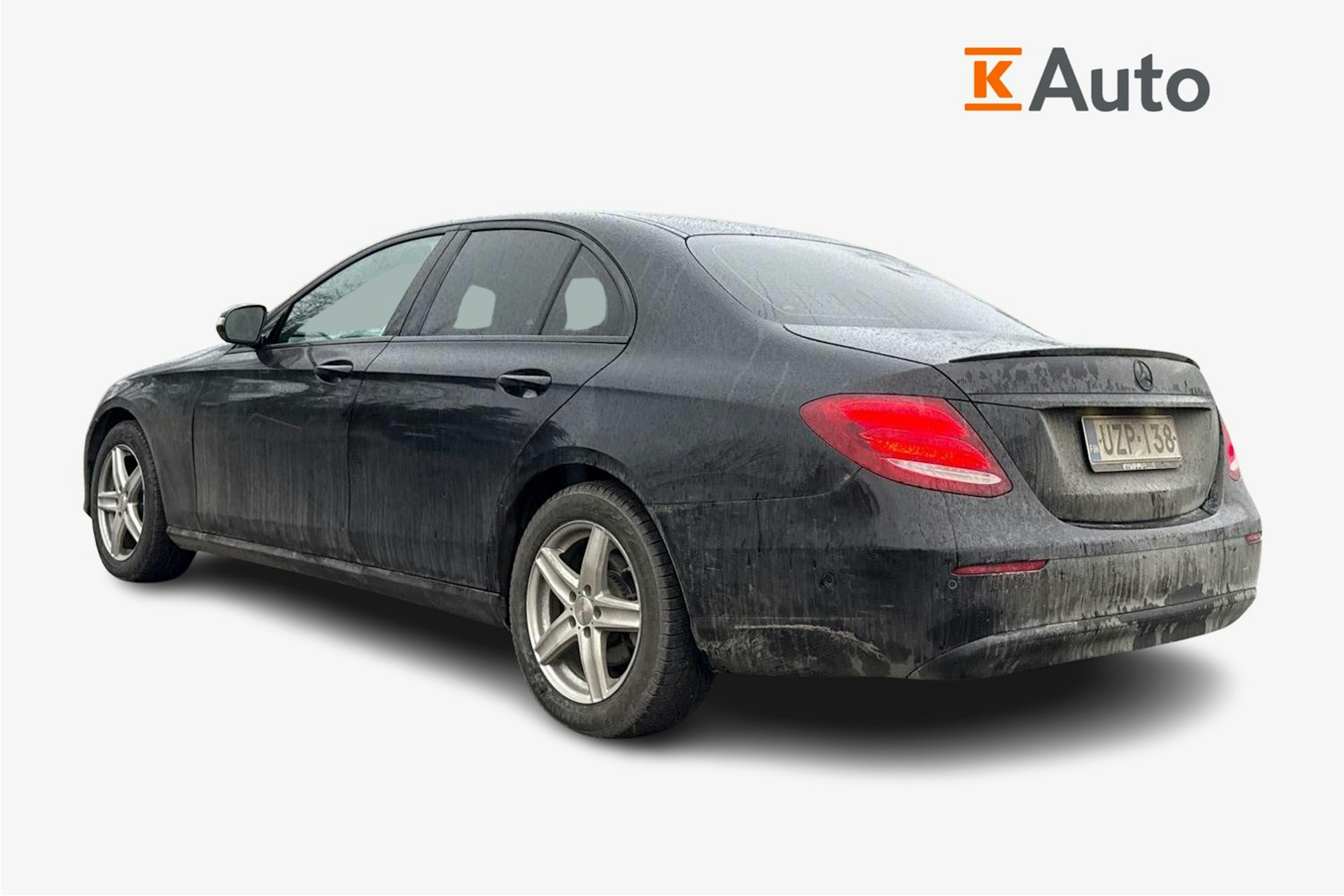 musta Mercedes-Benz E 2017 kuva 2.