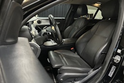 musta Mercedes-Benz E 2017 kuva 15.