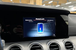 musta Mercedes-Benz E 2017 kuva 17.