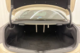 met. hopea Mercedes-Benz E 2017 kuva 13.