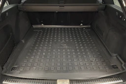 Valkoinen Mercedes-Benz E 2017 kuva 31.