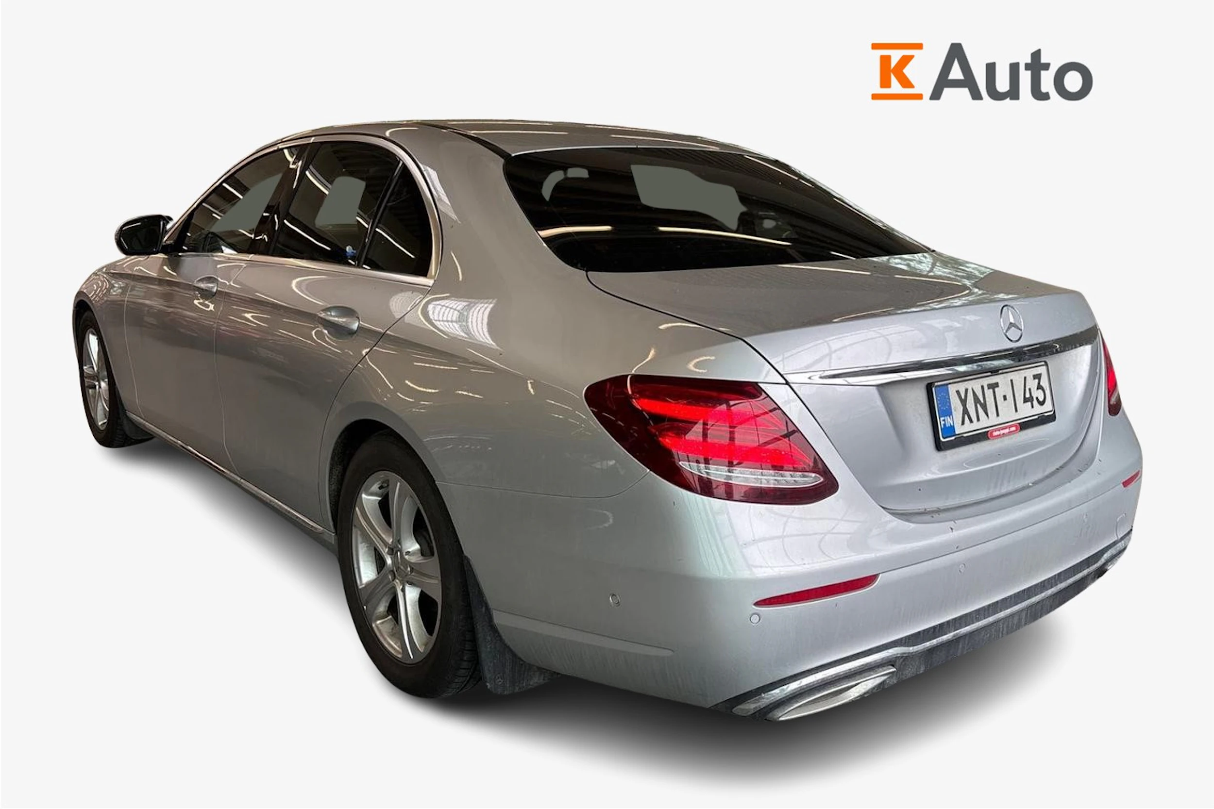 harmaa Mercedes-Benz E 2017 kuva 2.