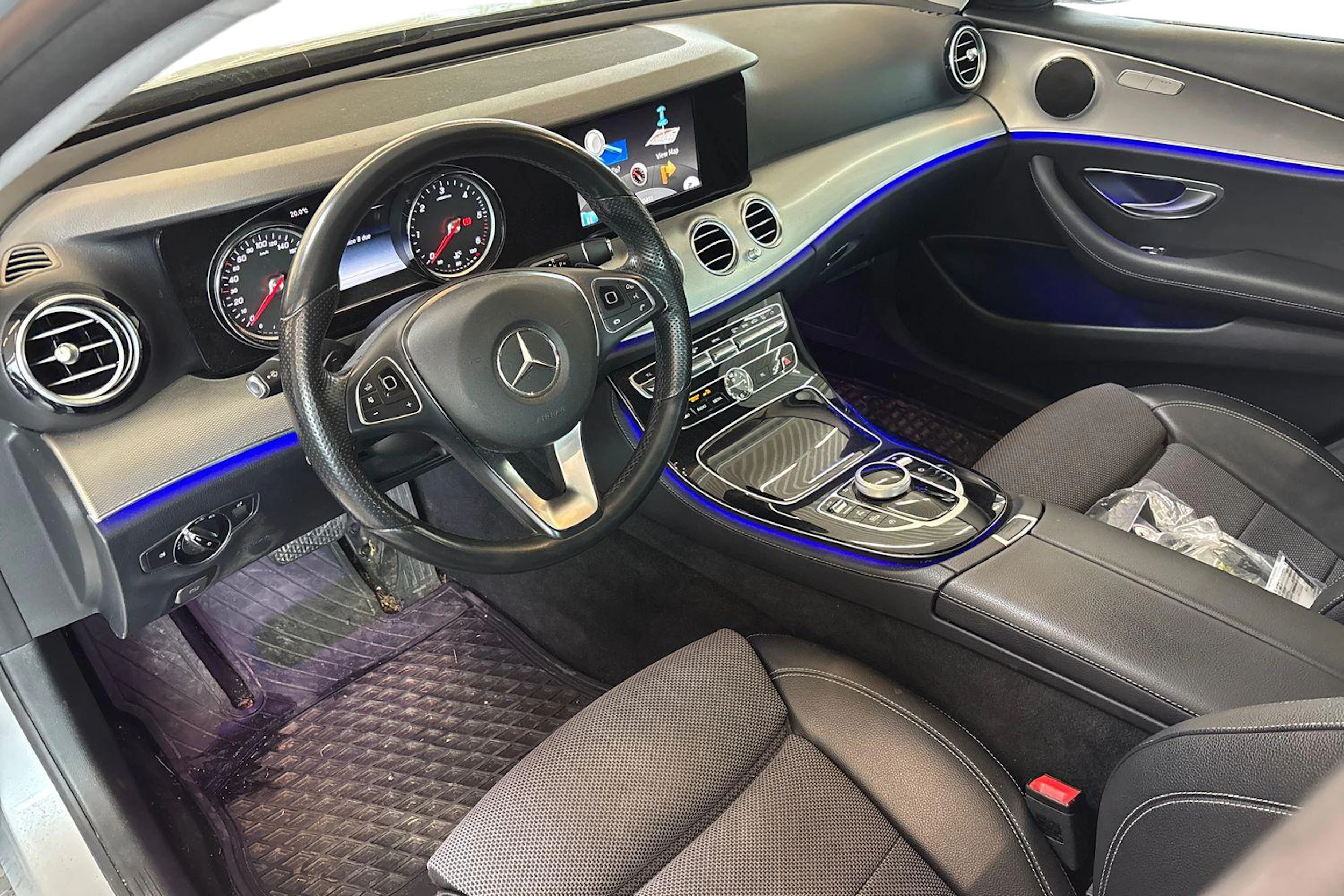 harmaa Mercedes-Benz E 2017 kuva 3.
