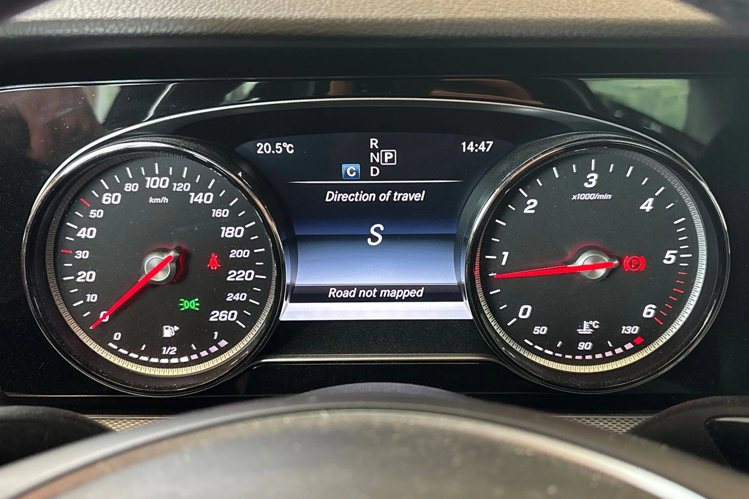harmaa Mercedes-Benz E 2017 kuva 5.