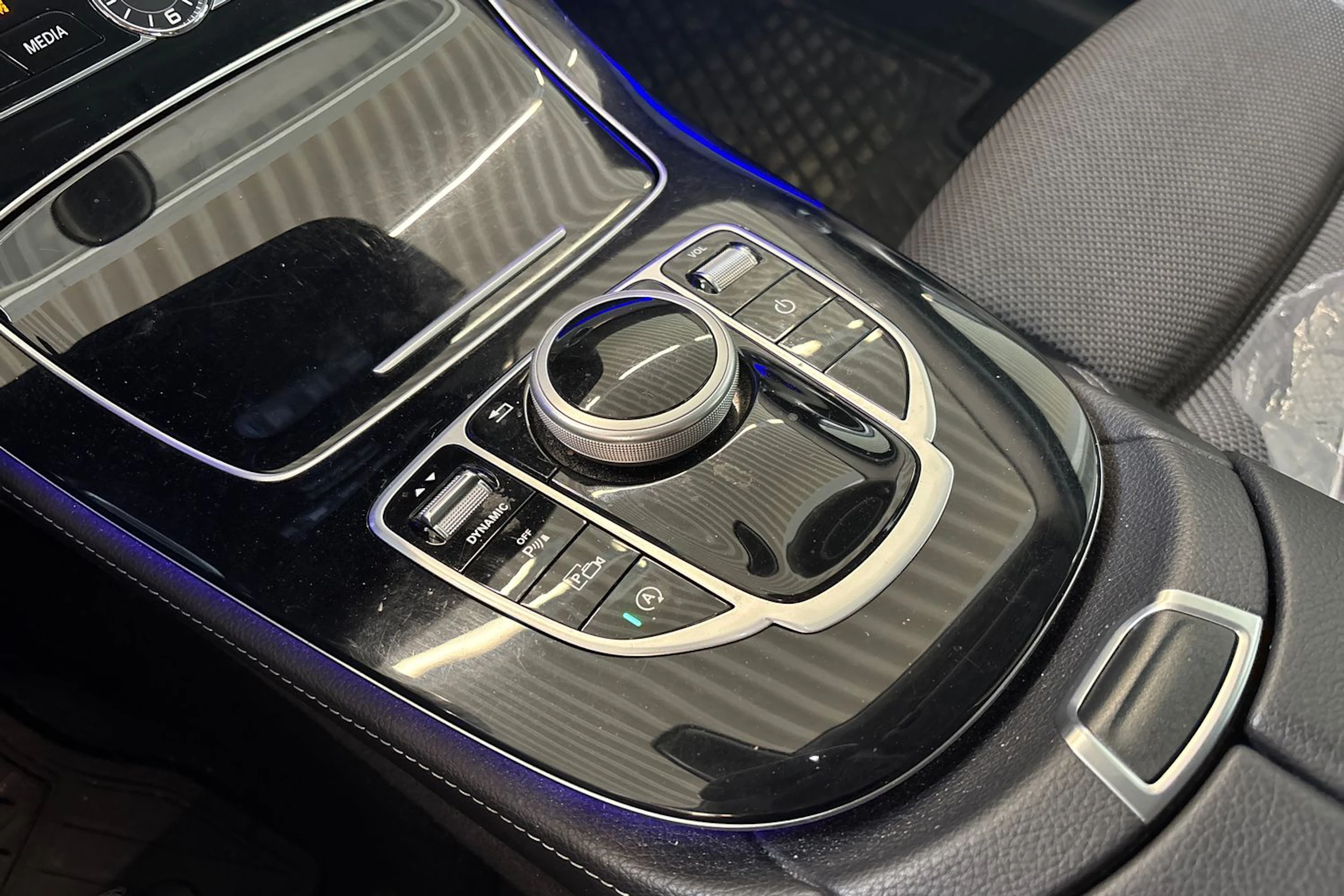 harmaa Mercedes-Benz E 2017 kuva 11.