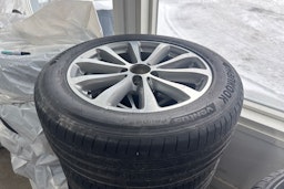 musta Mercedes-Benz E 2017 kuva 13.