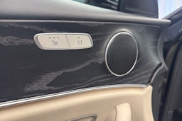 musta Mercedes-Benz E 2017 kuva 17.